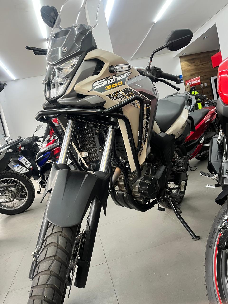 HONDA SHARA 300 ADVENTURE ABS 2025