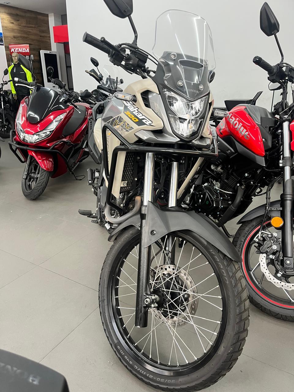 HONDA SHARA 300 ADVENTURE ABS 2025 - Imagem 7