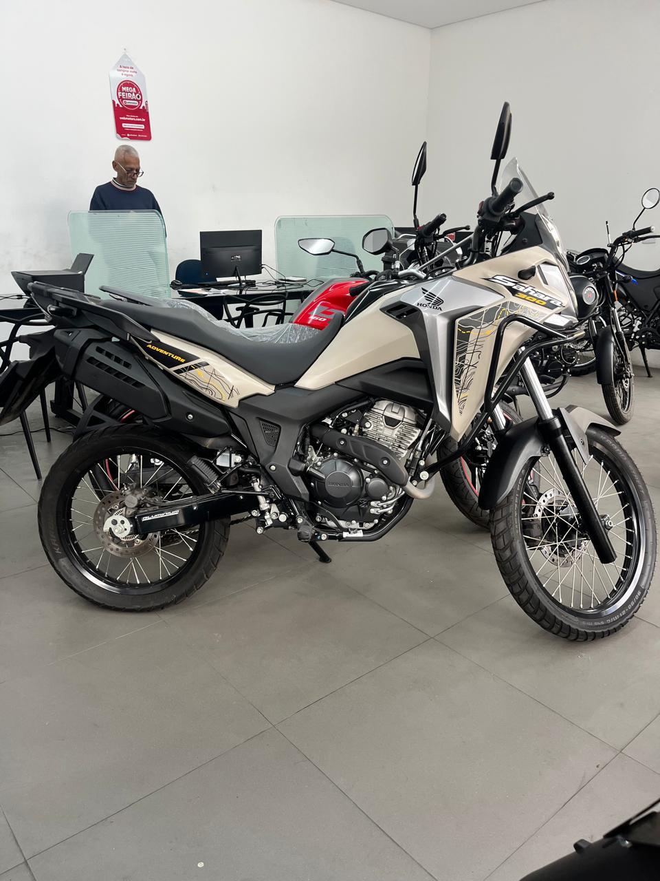 HONDA SHARA 300 ADVENTURE ABS 2025 - Imagem 9